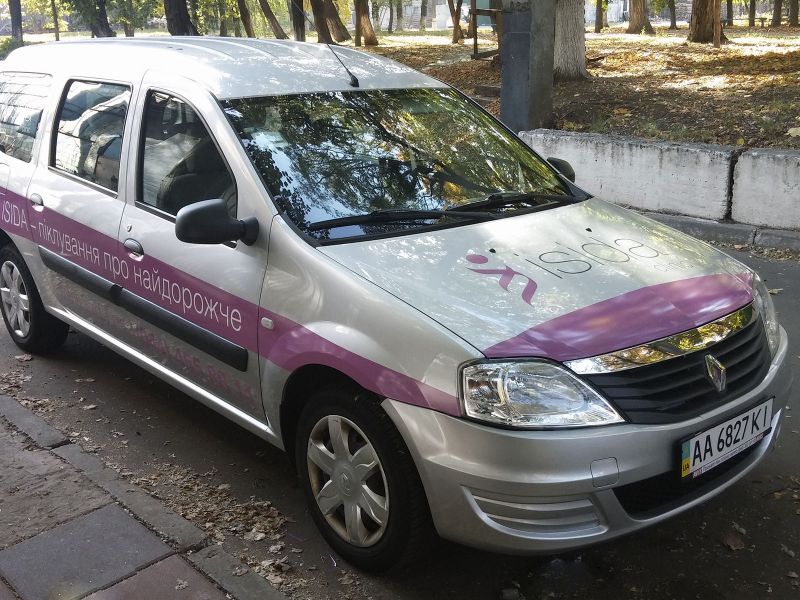 Оклейка автомобиля пленкой Киев(№767)